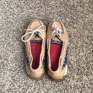 Sperry - top slider